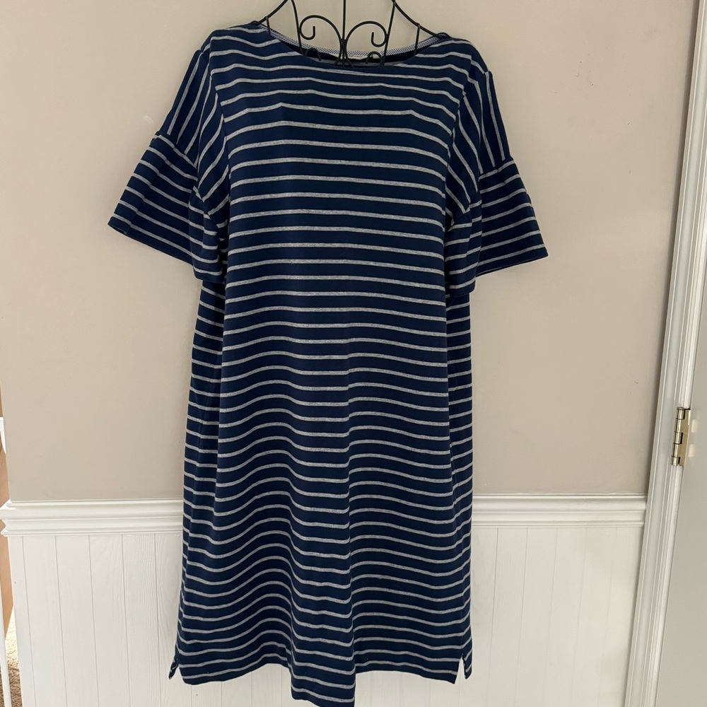 EUC Vineyard Vines Navy Striped Dress (XL)
